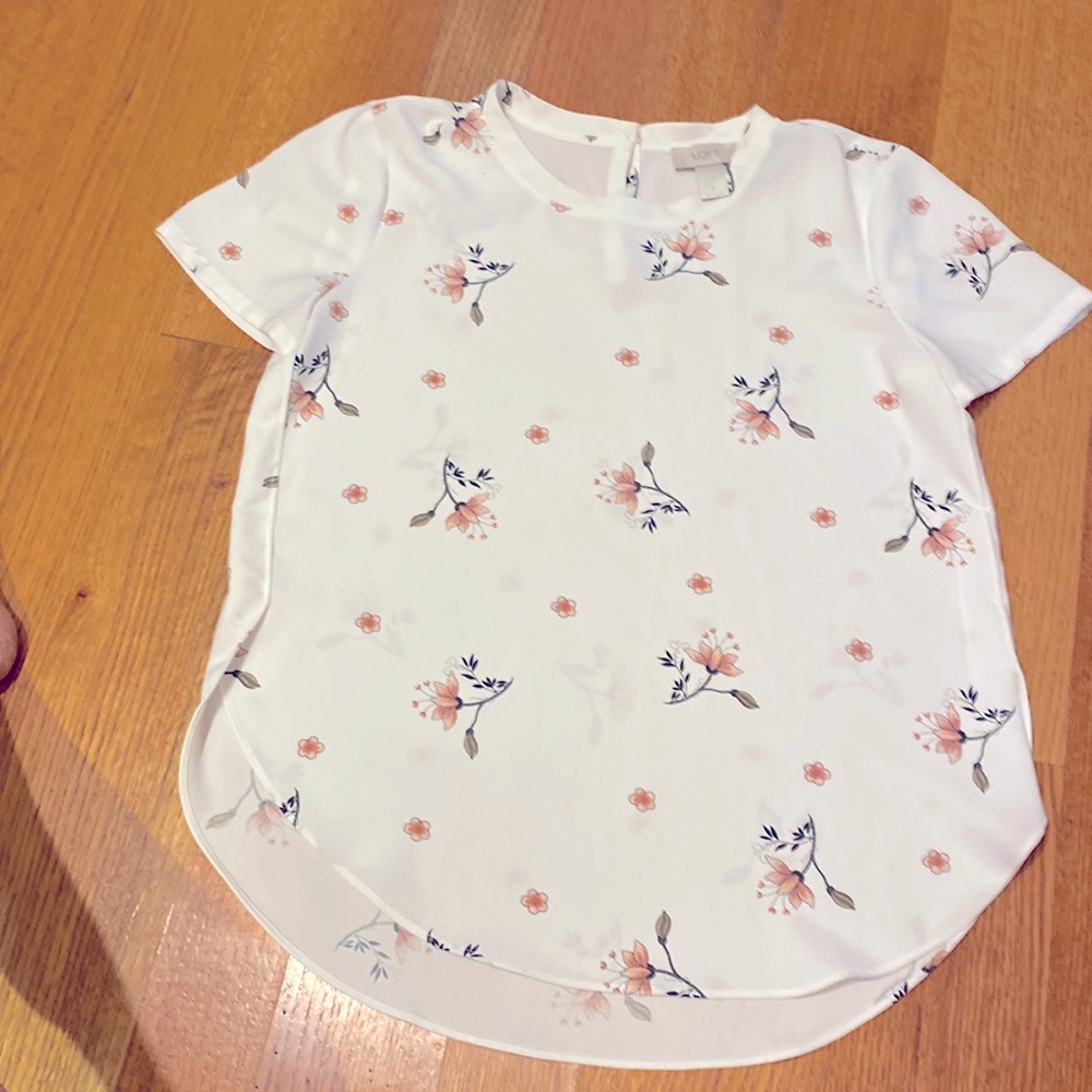 Loft blouse size Small- white with dusty pink flowers